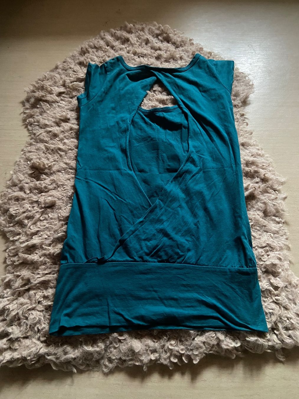 T-shirt: Shirts zu verkaufen Grösse S/36 – Usato da Adligenswil venduto da Labe83 2