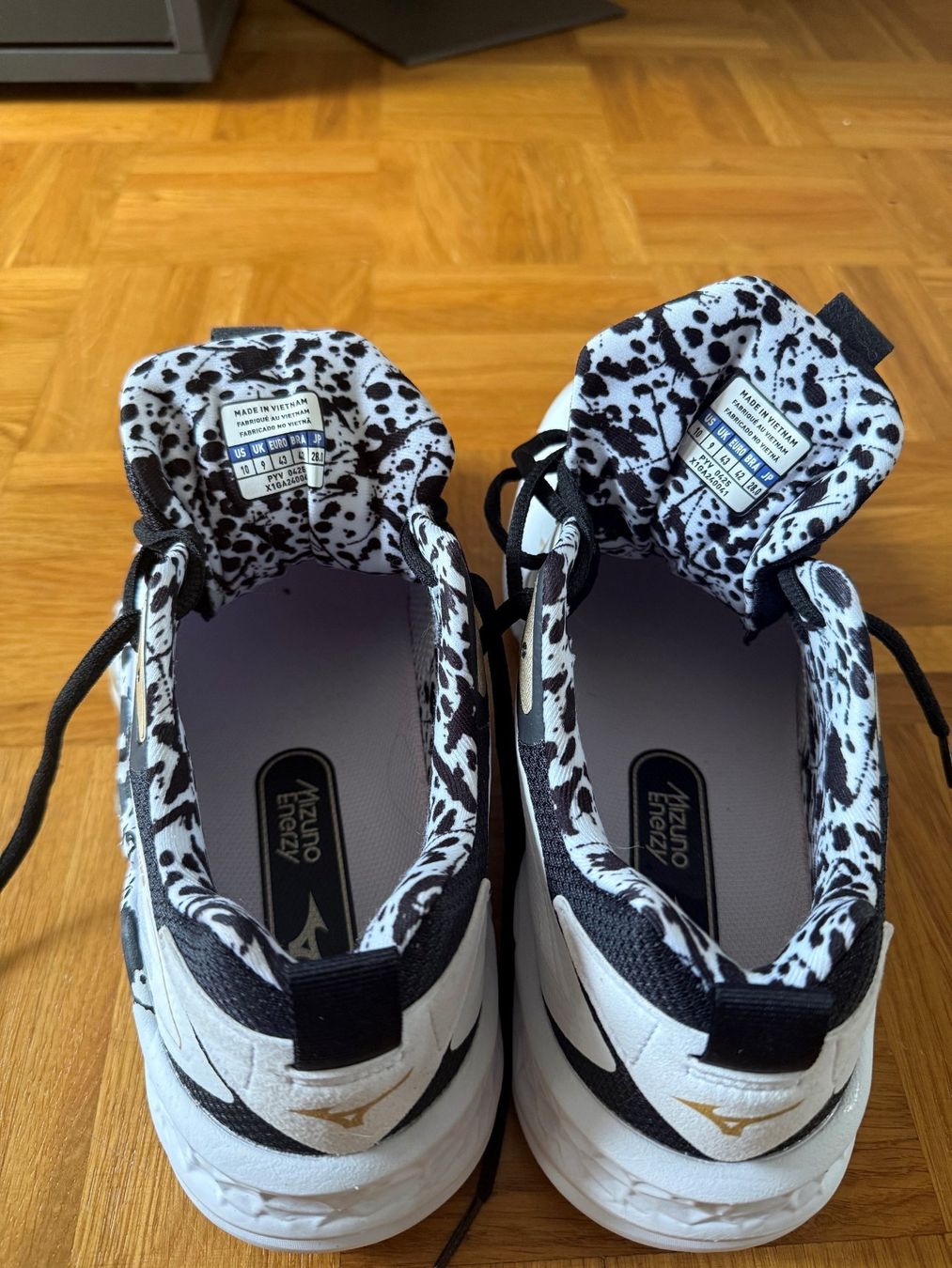 Mizuno Scarpe da uomo: MIZUNO Wave Stealth Neo 2 - Size: 43 – Usato da Cossonay-Ville venduto da ask_7s7p 2