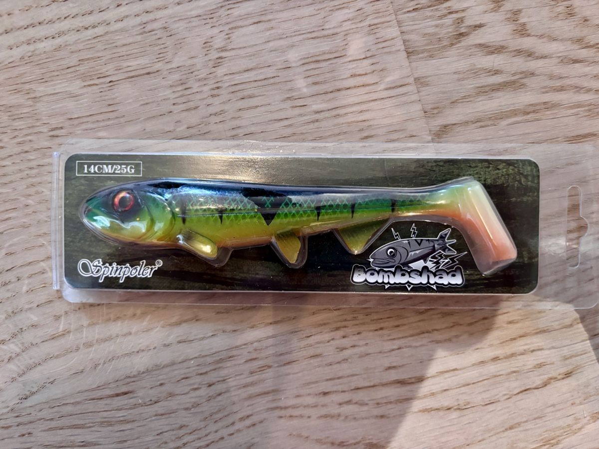 Esche: Spinnköder 18cm/53g oder 14cm/25g neu – Nuovo e nell'imballaggio originale da Pfäffikon ZH venduto da lor_f9f6 2
