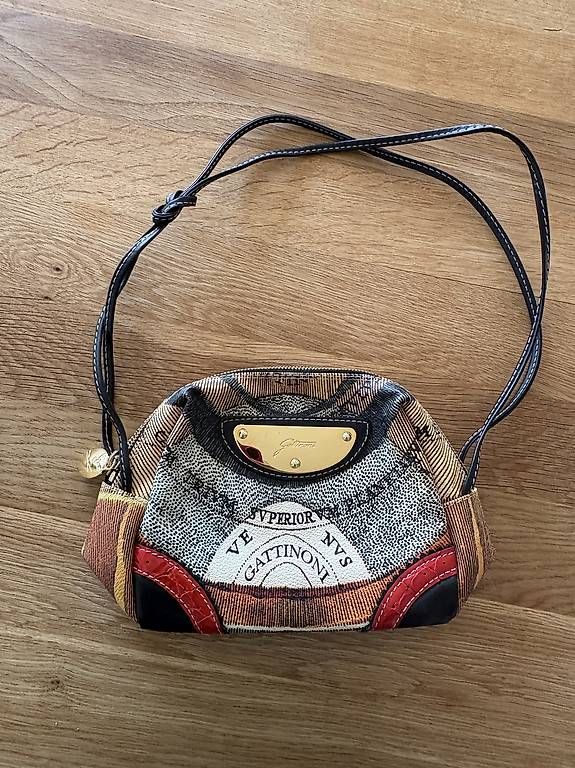 Taschen für Damen: Tasche – Gebraucht aus Oberglatt ZH von val_wq29