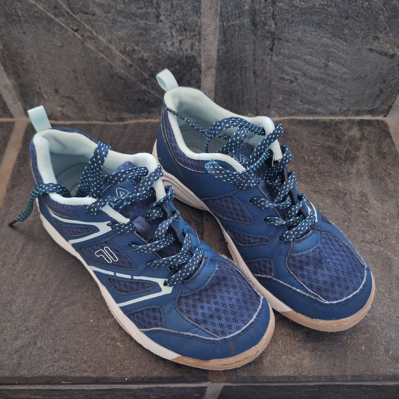 Fila Scarpe per ragazze: Fila Hallenschuh Grösse 35 – Usato da Schübelbach venduto da rab02 3