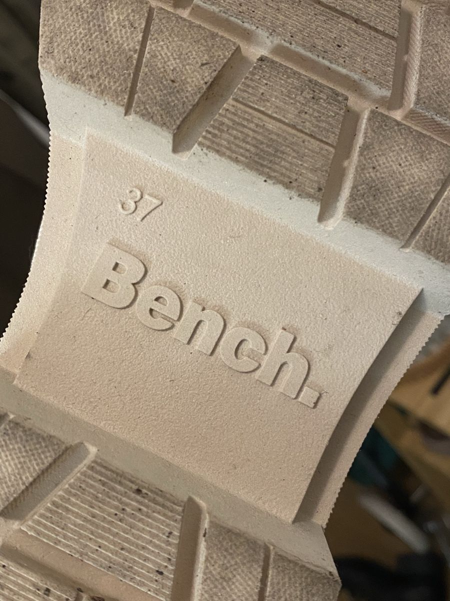 Bench Scarpe da donna: Bench Winterstiefel Damen, Beige, Grösse 37 – Nuovo (secondo la descrizione) da Thun venduto da glazed.donut 3