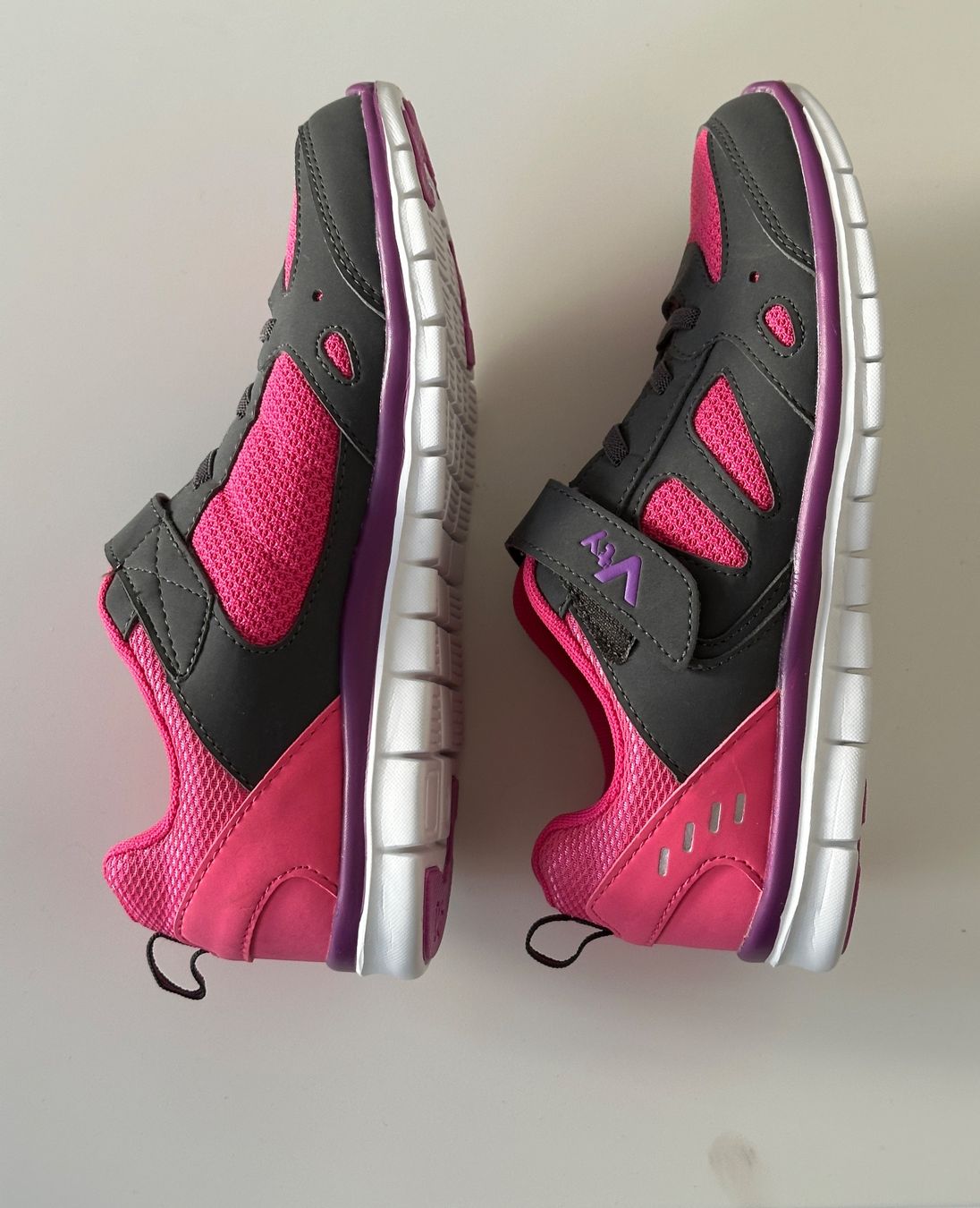Scarpe per ragazze: Basket pour la gym – Nuovo (secondo la descrizione) da Neuchâtel venduto da Sylemef 2