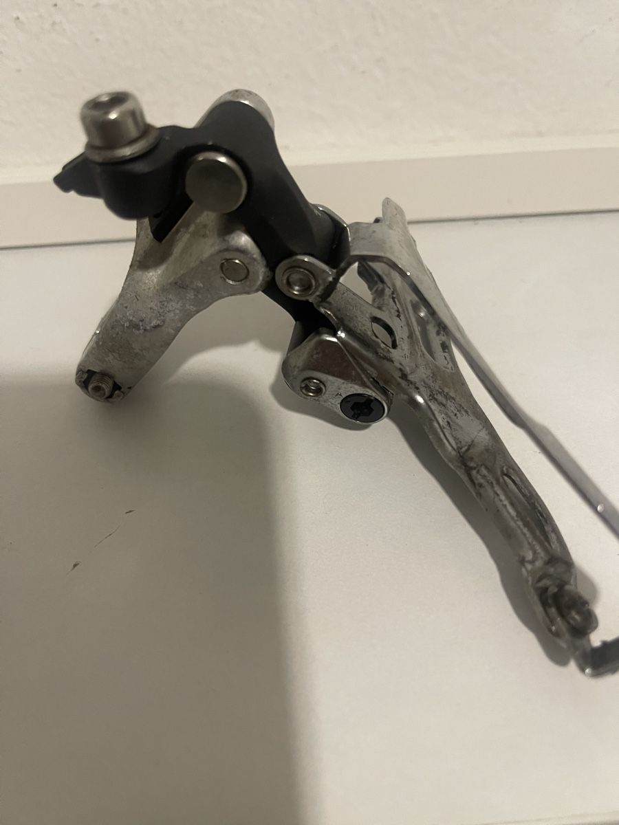 Shimano Pezzi di ricambio: Shimano Deore XT FD -M738 Umwerfer 31.8 – Usato da Giubiasco venduto da bulag 1