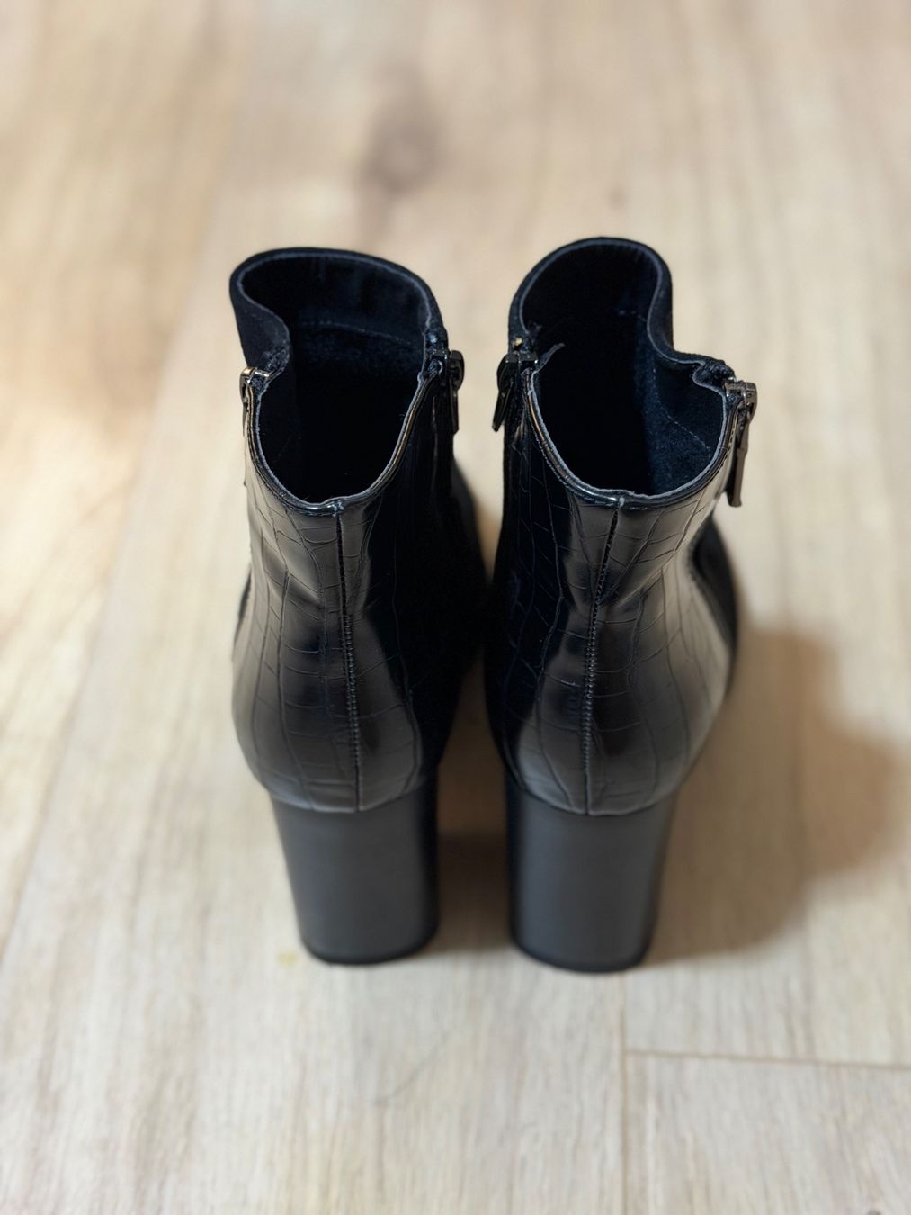 Scarpe da donna: Catwalk-Stiefel. Größe 38 – Usato da Ittigen venduto da zaf_6sy9 1
