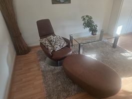 Natuzzi Leder Drehsessel mit grossem Hocker / Fussablage
