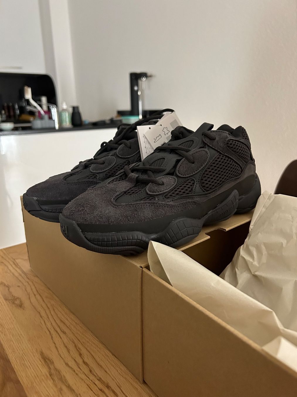 Adidas Herrenschuhe: adidas Yeezy 500 Utility Black – Neu und originalverpackt aus Neftenbach von Vespa796 2
