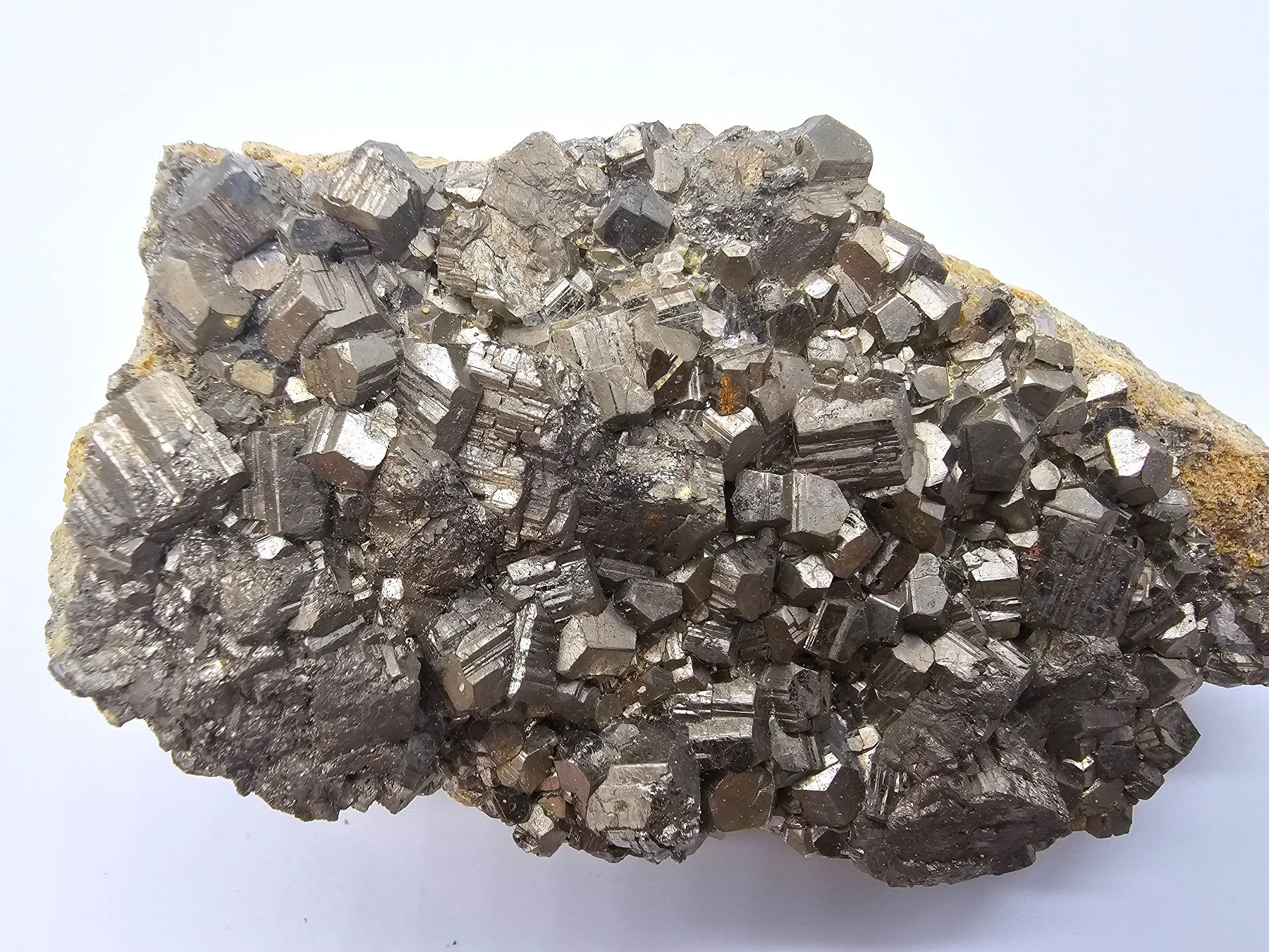 Mineralien & Heilsteine: Pyrite, Griesgletscher, Goms. Valais – Gebraucht aus Figino von panshop