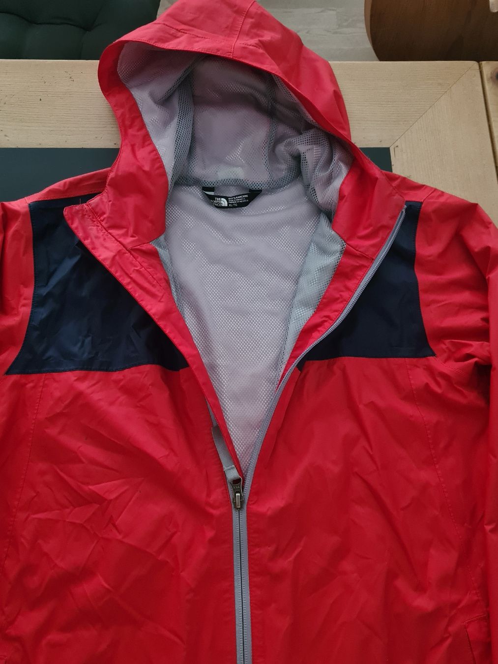 North Face Giacche: The North Face Regenjacke Gr.36 Rot/ Blau – Usato da Steinen venduto da turbogeiss99 2