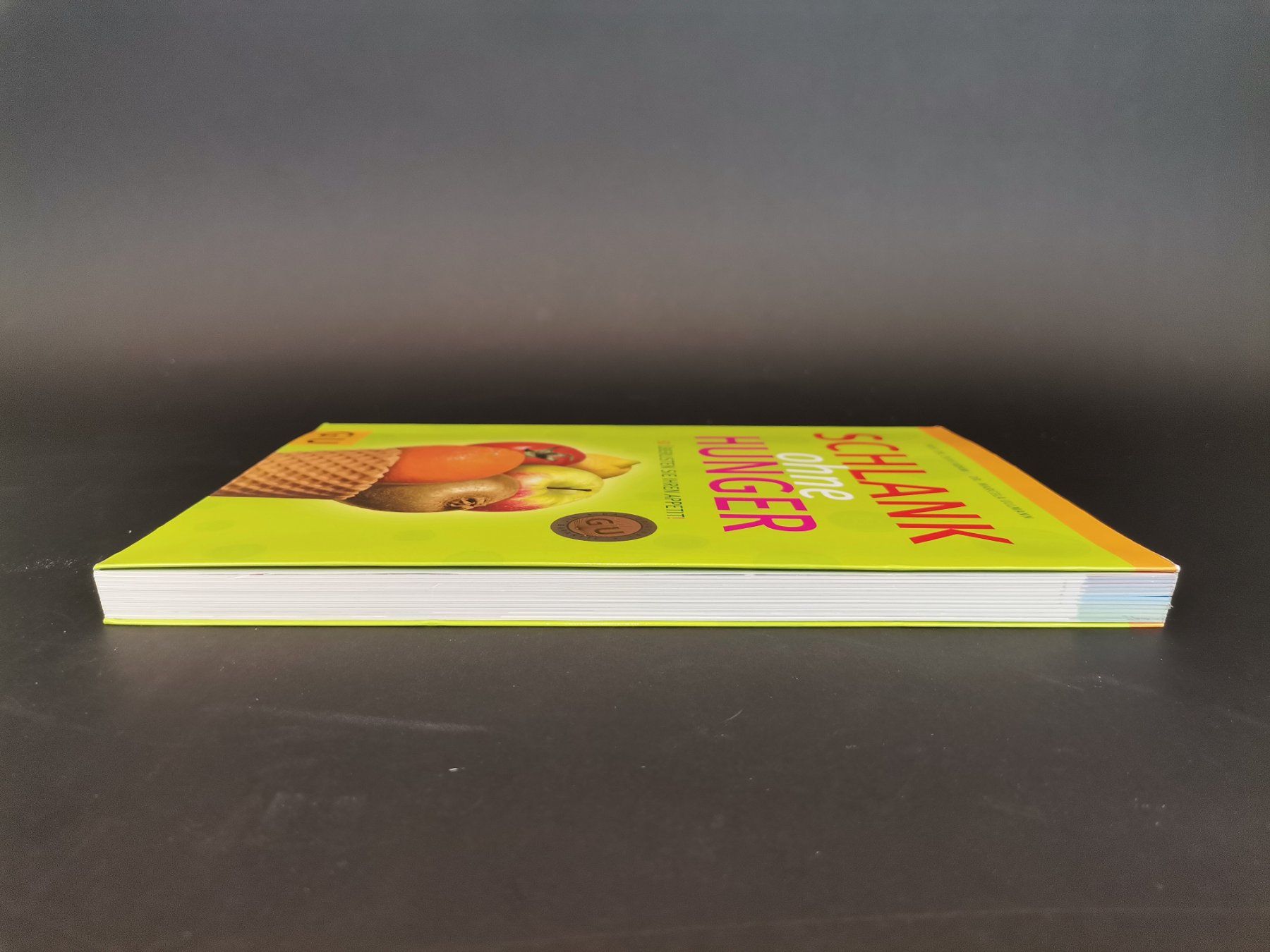 Libri: BUCH - Schlank ohne Hunger – Usato da Schaffhausen venduto da Restwert_SH 4