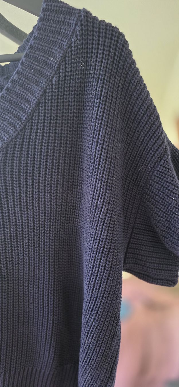 Pulls & Sweat-shirts: Pull bleu manches courtes Humility Taille M – D'occasion à Yverdon-les-Bains par van_dq65 8