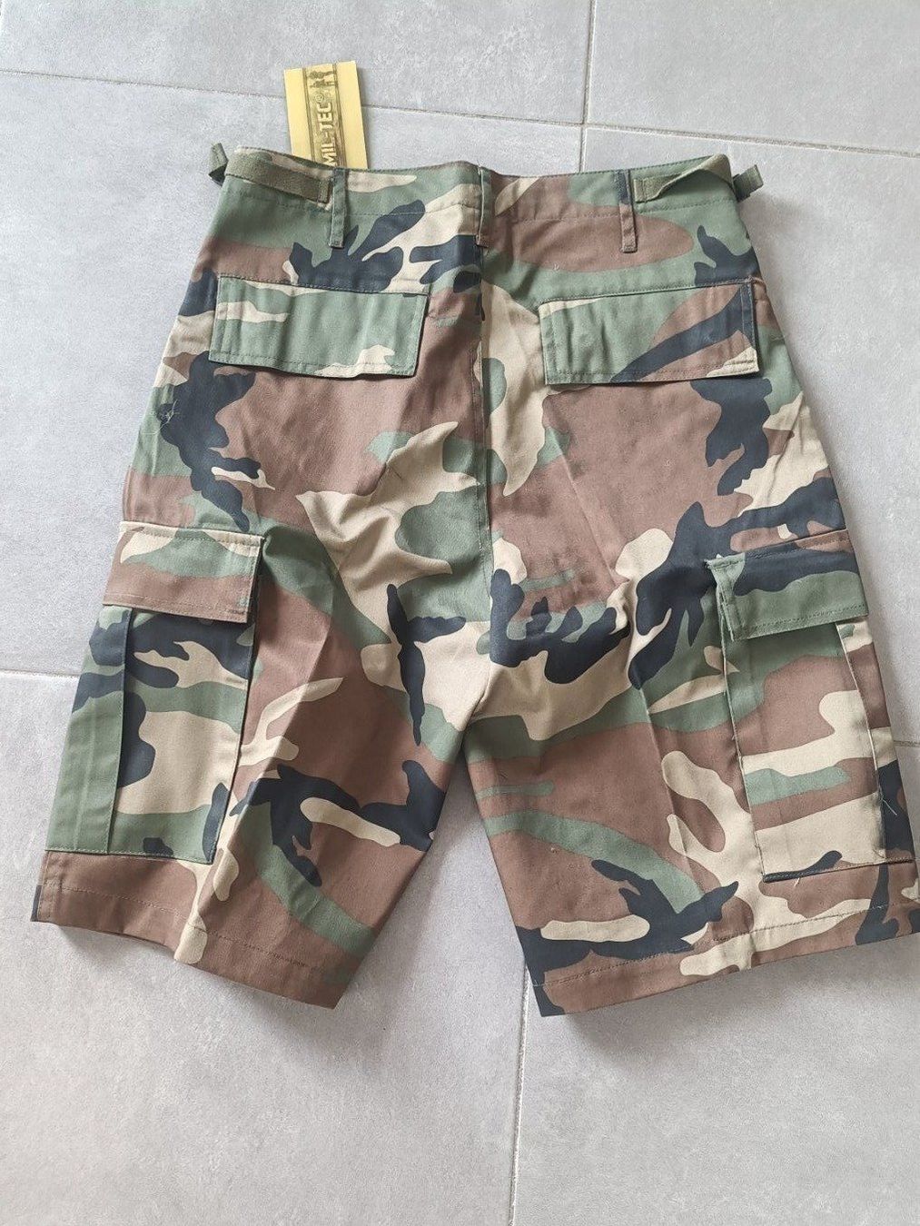 Pantaloni: Short Mil-Tec Woodland taille S NEW – Nuovo e nell'imballaggio originale da Pampigny venduto da Calypso06 1