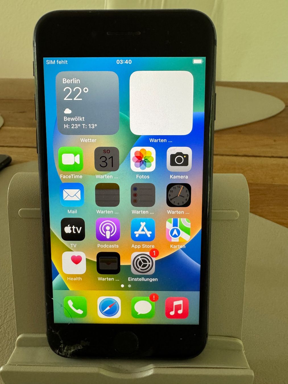 Apple Telefoni cellulari / Smartphones: iPhone 8 mit 64GB – Difettoso da Adliswil venduto da Busys