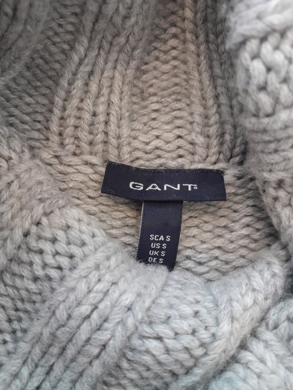 Gant Maglioni & Felpe: Pull GANT gris clair, taille S, en laine – Usato da Renens VD venduto da ser_j2fn 1