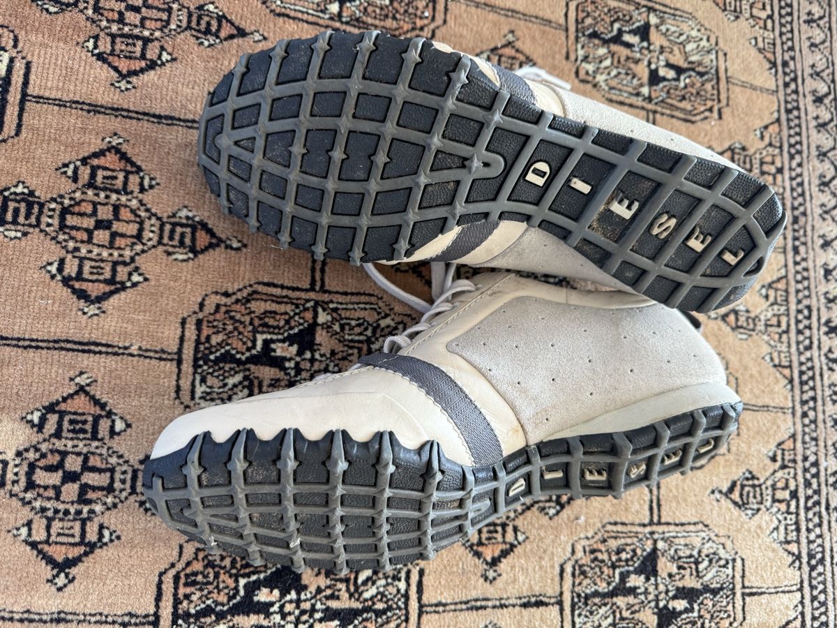 Diesel Scarpe da uomo: Vintage Diesel Sneaker LETZTE CHANCE – Usato da Locarno venduto da Ery02 1