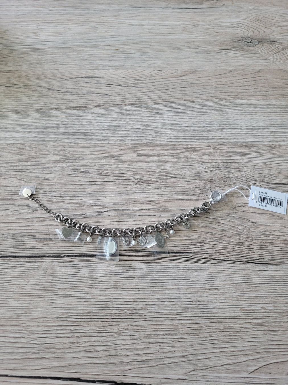 Bracciali & Braccialetti: Liu Jo Armband Stahl mit Charms – Nuovo (secondo la descrizione) da Bonau venduto da Nisi_89