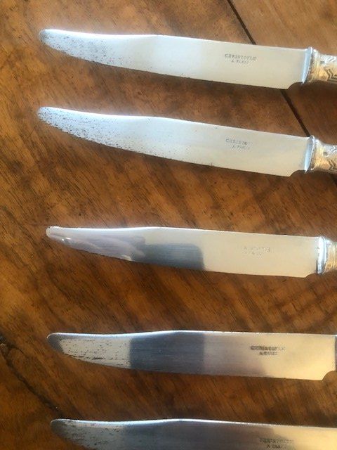 Christofle Posate: 9 anciens couteaux Christofle Paris – Usato da Chézard St Martin venduto da schmitt 1