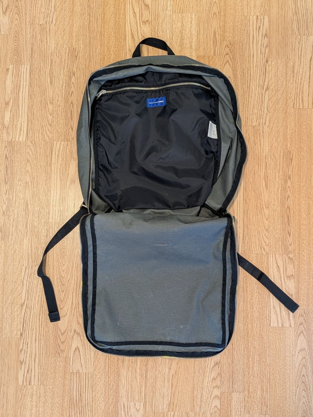 T-shirts: COMME DES GARÇONS SHIRT Rucksack – D'occasion à Zürich par Good_old_days 3