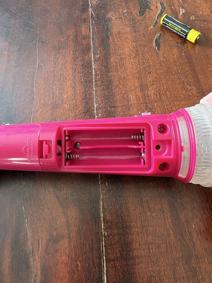 Giocattoli: Microphone rose Barbie "Pink Rocks" pour enfant – Usato da Vufflens-la-Ville venduto da newlifegva 6