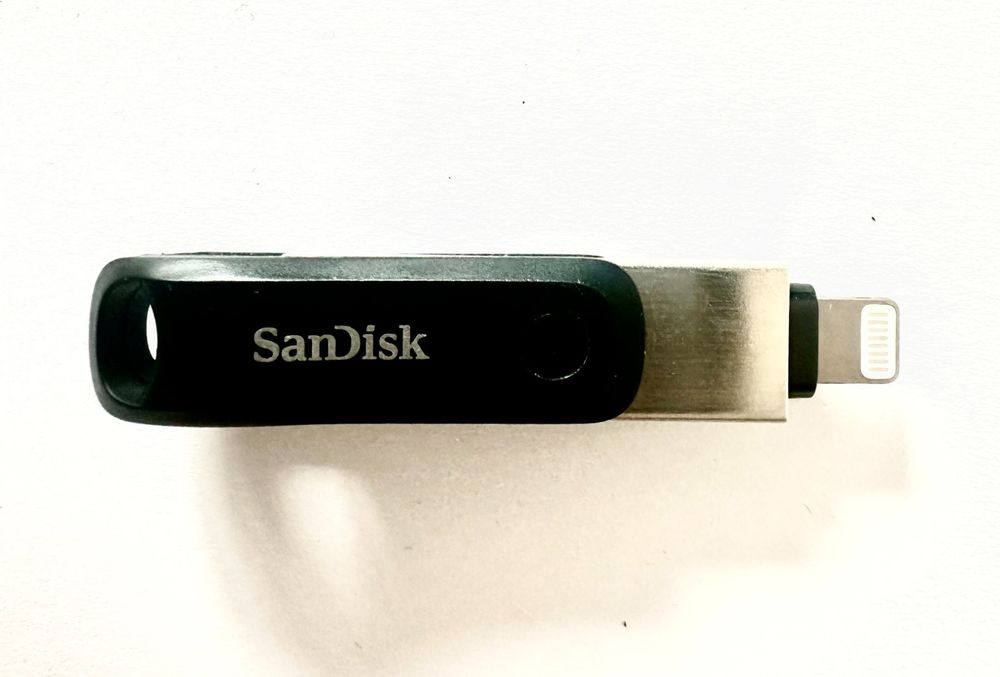 SanDisk USB Sticker iXpand GO 128 GB (Gebraucht) in Bern für CHF 15 ...