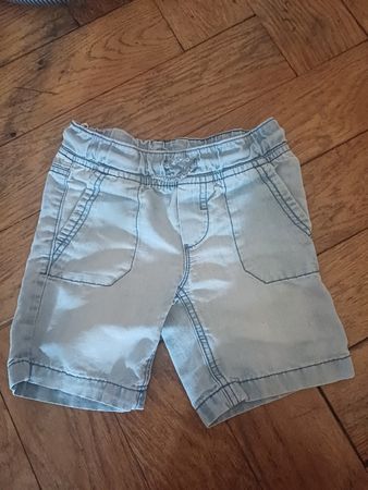Kurze Hose/Shorts grösse 110 von C&A