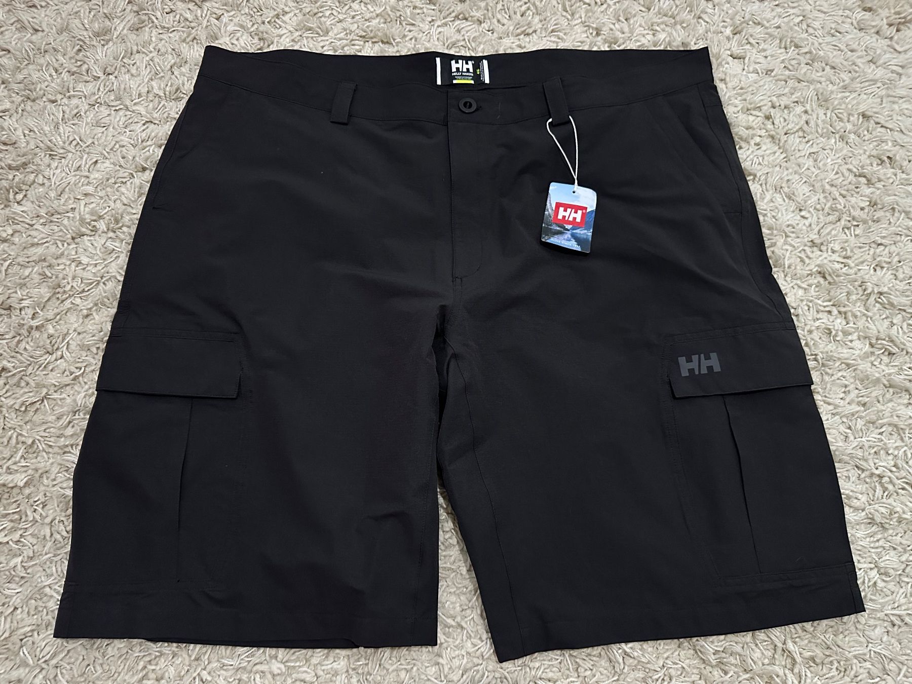 Helly Hansen Hosen: Neue Helly Hansen Shorts Gr.46 – Gebraucht aus Bern von BrandVilla