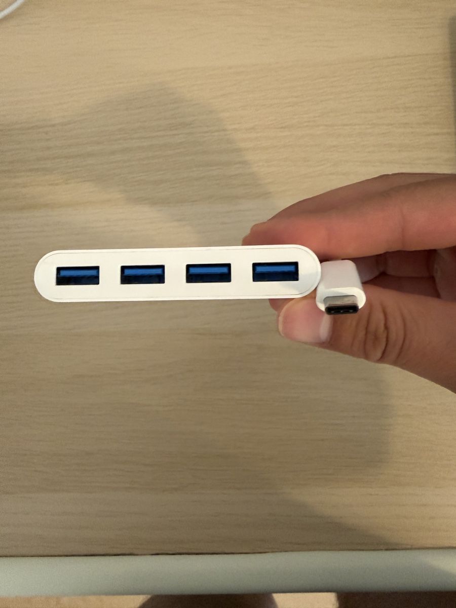 Hub & Switch: USB C Hub 4 Ports – Usato da Zürich venduto da fresh0001 2
