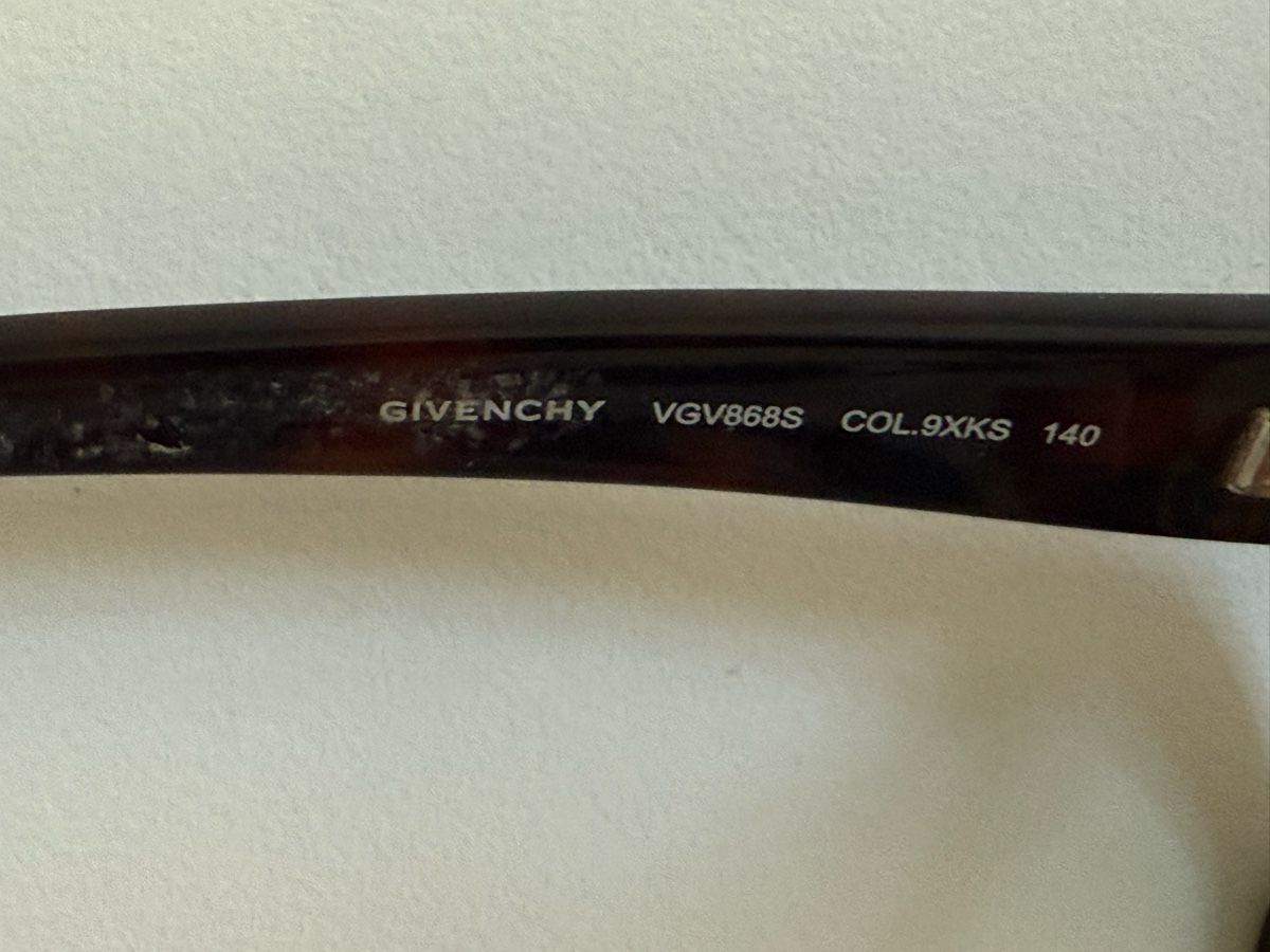 Givenchy Occhiali & Lenti: Lunettes de vue vintage marron strass Givenchy – Usato da Tavannes venduto da Thriftshop 5