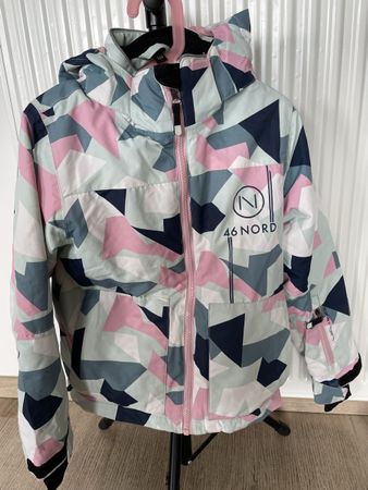46 NORD Girls’ Ski Jacket – Size 128 – Pink & Mint Geometric