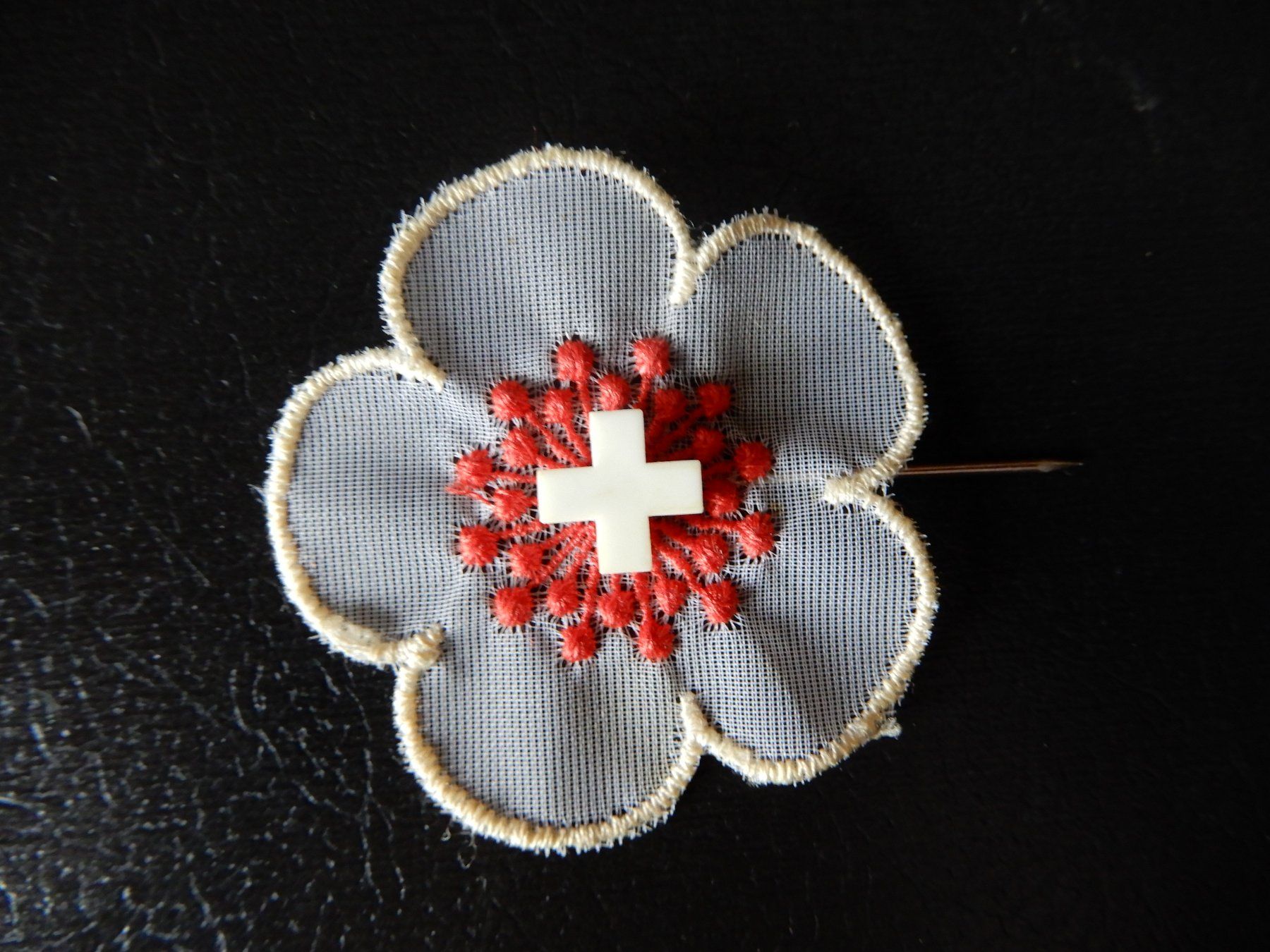 Swiss Placchette & Badge: 1. August Abzeichen 1979 – Usato da Senèdes venduto da Framboise52