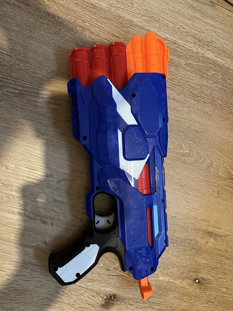 Nerf Giocattoli: Nerf Dual Strike – Usato da St. Gallen venduto da Mau_Dew 1