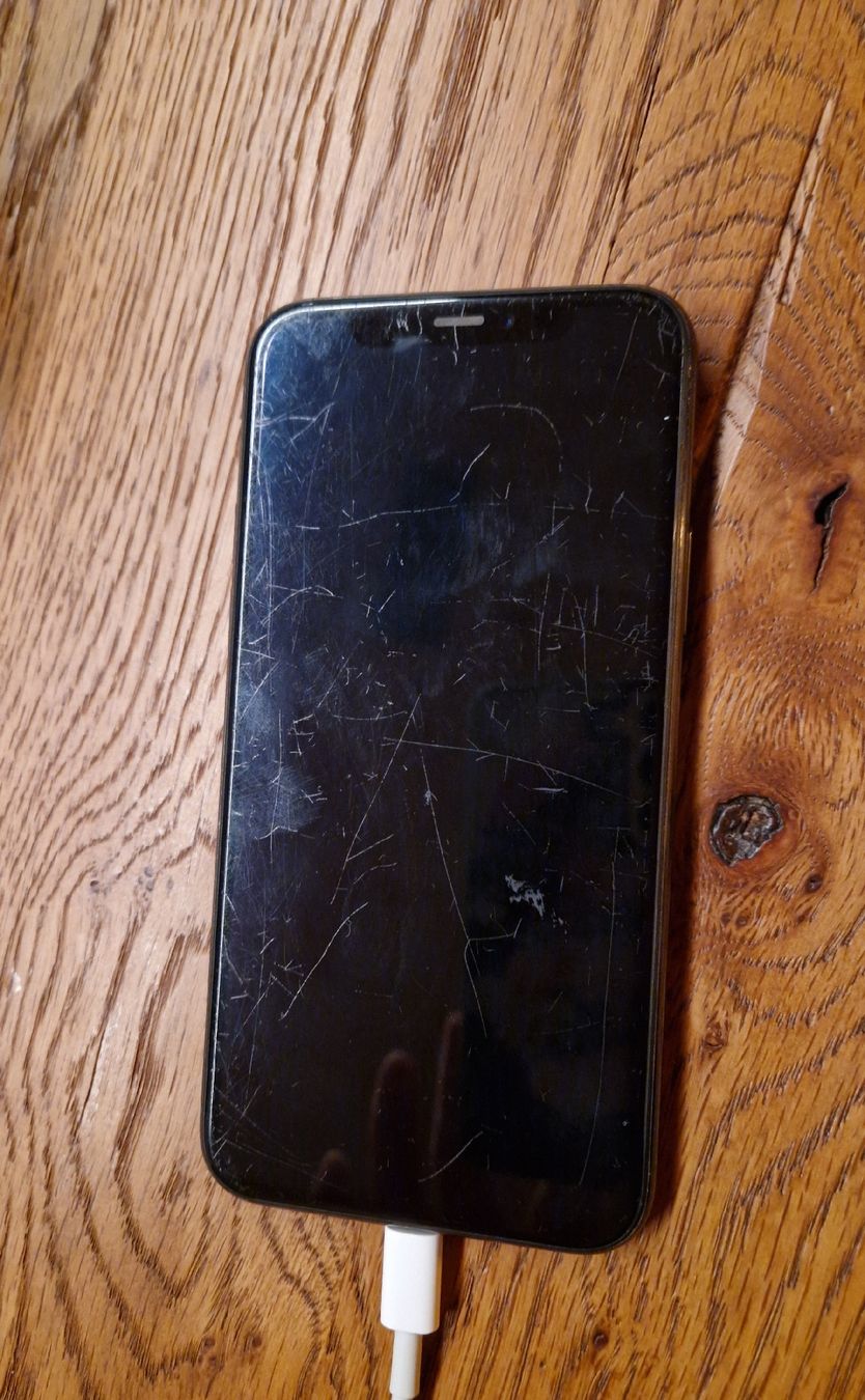 Apple Telefoni cellulari / Smartphones: iPhone 11 Pro 256 GB, grau – Usato da Dreien venduto da vaniih93 2