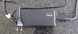 Ladegerät Yamaha Typ PASC5 Modell XGS-00