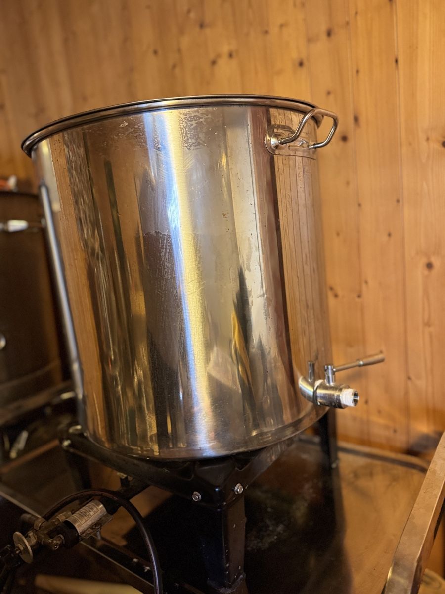 Küchengeräte: 100l Topf inkl Gasbrenner – Gebraucht aus Balterswil von  5