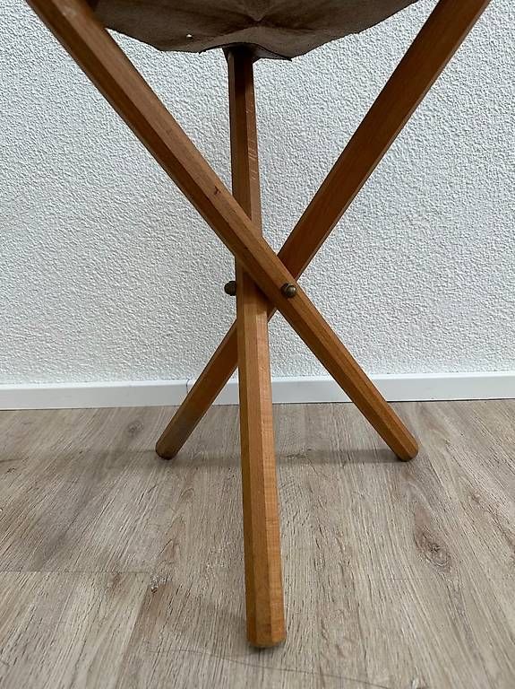 Sgabelli: Holz Klapphocker mit Leder Sitzfläche Mabef – Usato da Obernau venduto da Arche_Noah_Brocki 3