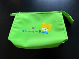 Limegrüne Kosmetiktasche mit Bär, Täschli für unterwegs!