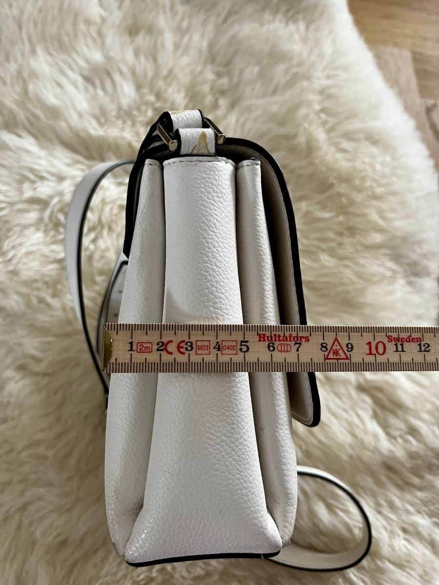 Calvin Klein Sacs femmes: Calvin Klein Tasche weiss – D'occasion à Zürich par Saratue 2
