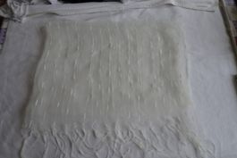 feines, festliches Foulard mit Fransen leicht cremeweiss