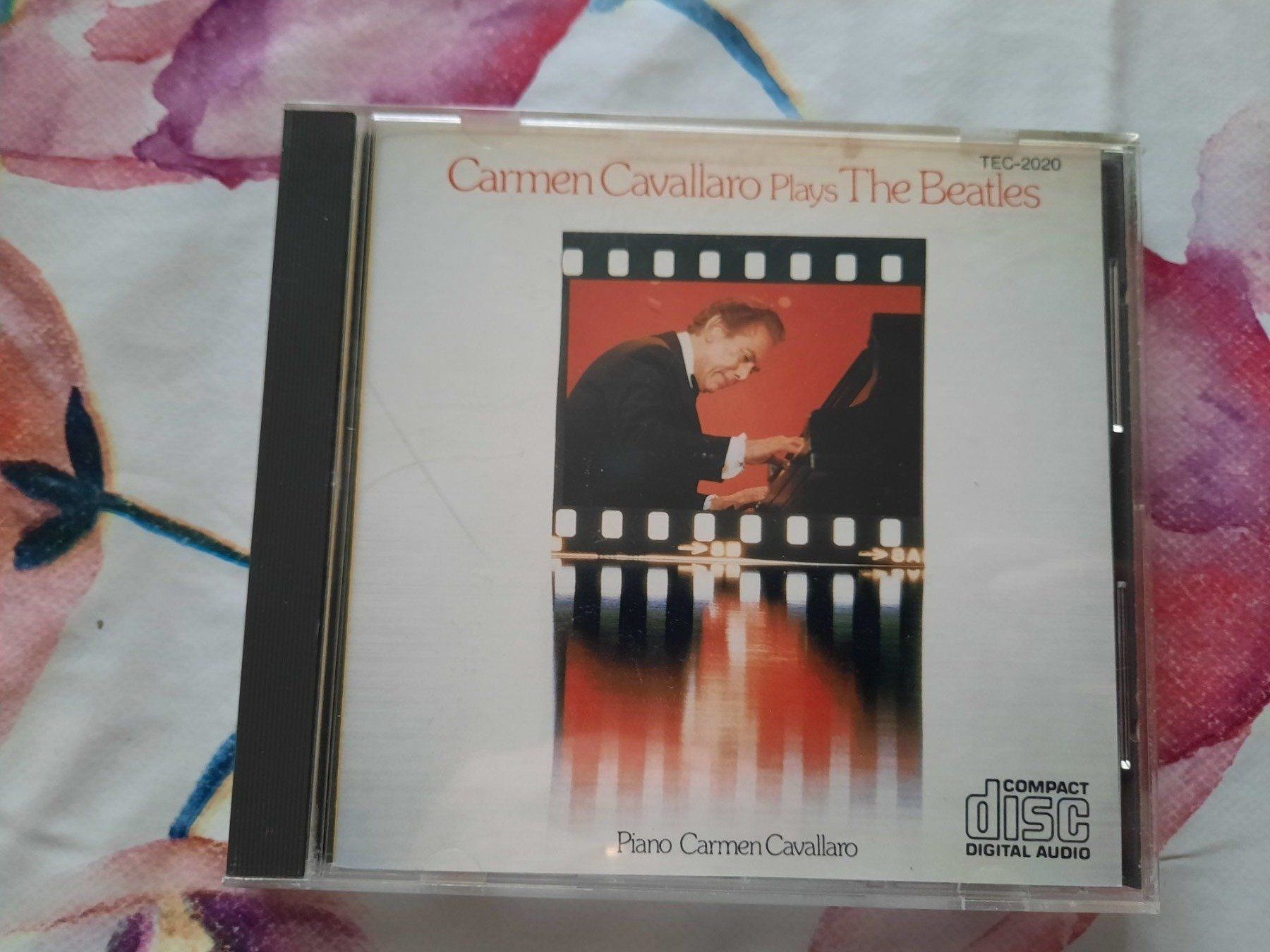 CDs: CD Carmen Cavallaro plays the Beatles – Gebraucht aus Pully von bro_n52j