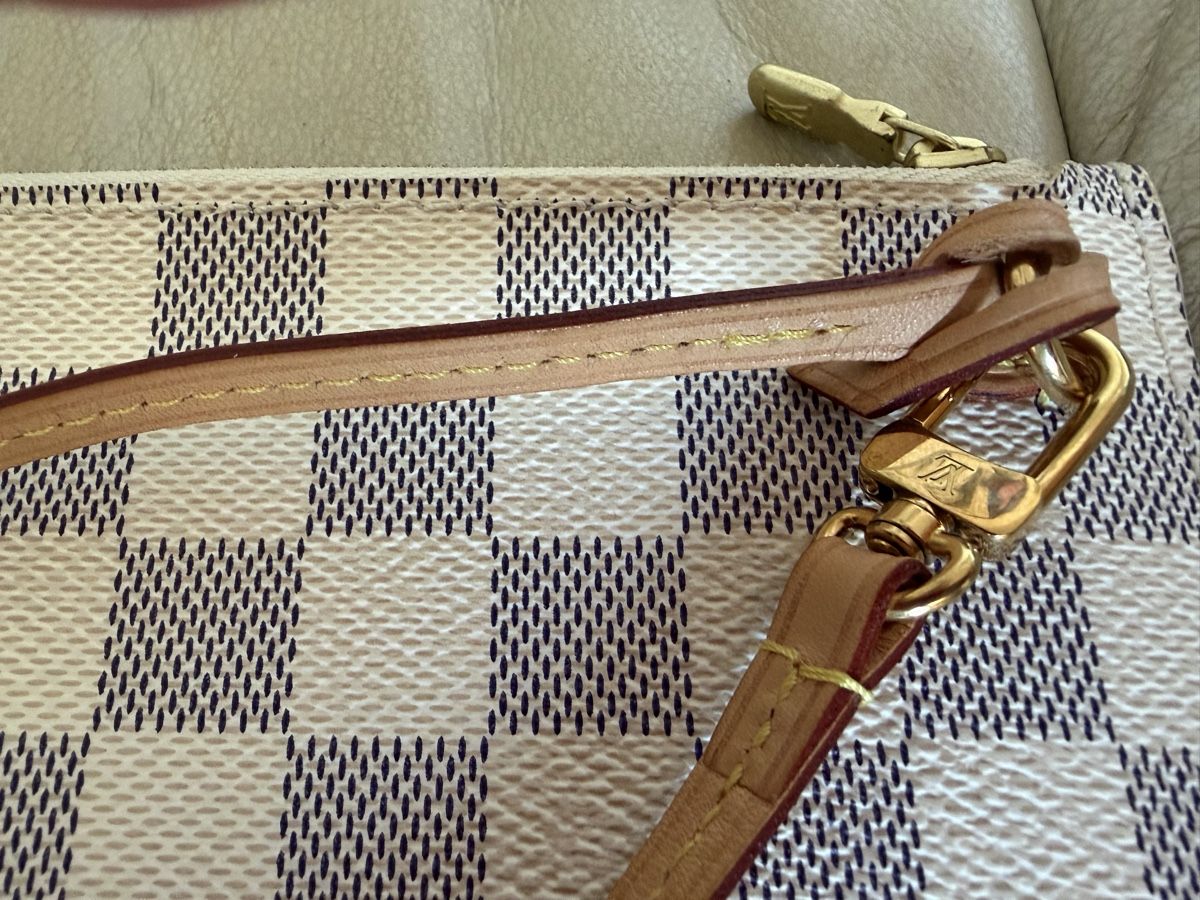 Louis Vuitton Portemonnaie: Louis Vuitton Daimer Azur – Neu (gemäss Beschreibung) aus Erlenbach ZH von mochtvor 1