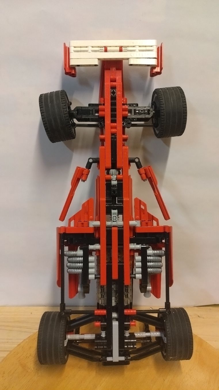 Lego Kit di costruzioni: Ferrari F1 Lego Technic  – Usato da Farvagny-le-Grand venduto da LaCaverne 9