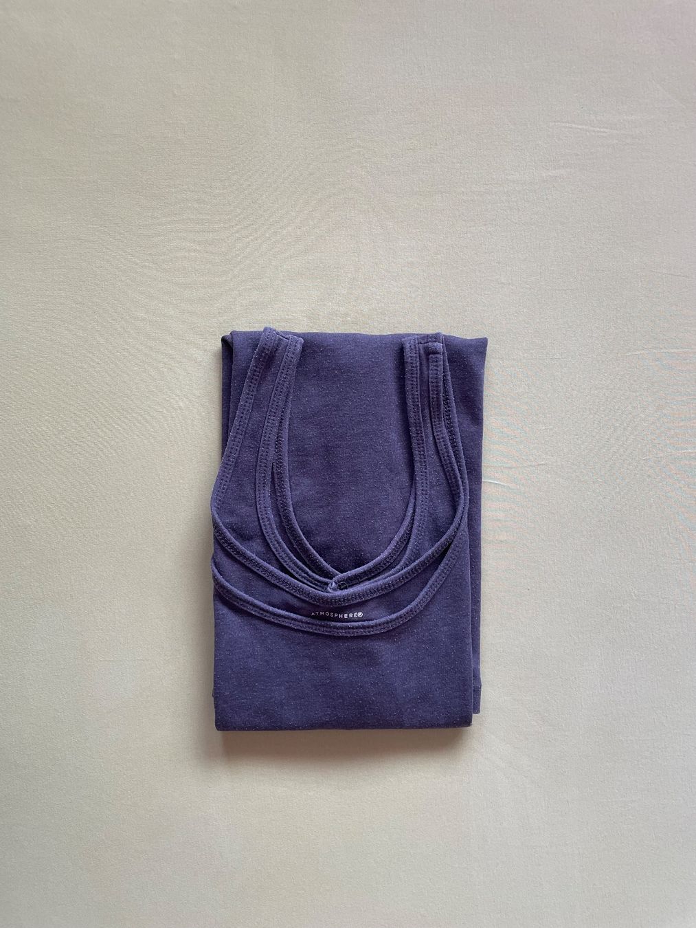 Tops: 2 Basic Tops Tank Tops schwarz und grau Grösse 34-36 – Gebraucht aus Winterthur von secondhand_love 4