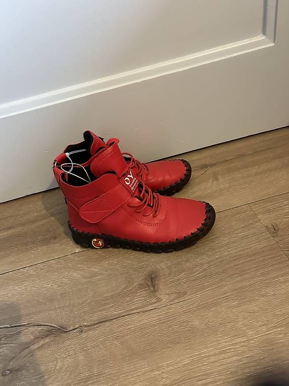 Damenschuhe: Bottes comme neuves, taille 35 – Gebraucht aus Curtilles von cat_vs66 2