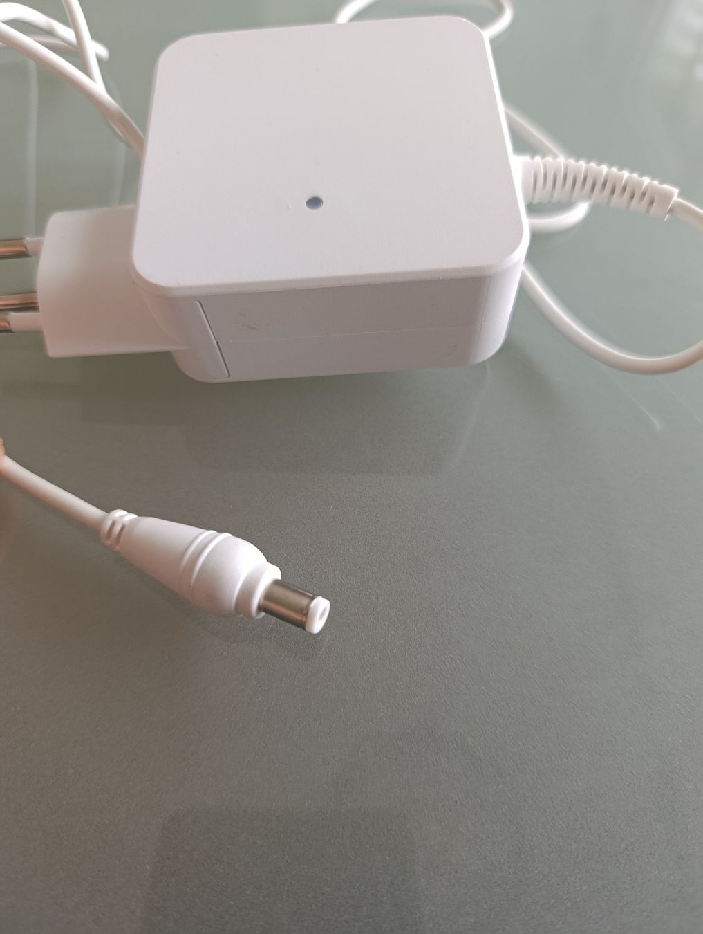 Ladegeräte: Ladekabel Delta Electronics   AC 100-240V 50-60 Hz – Gebraucht aus Trimbach von lysy507777 2