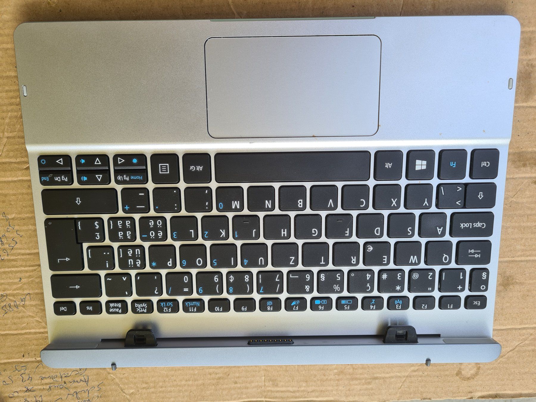 Acer Tablet PC: Tablet: Acer 10.1" ungetestet, reagiert nicht + Keypad – Difettoso da Winterthur venduto da Opusco 2