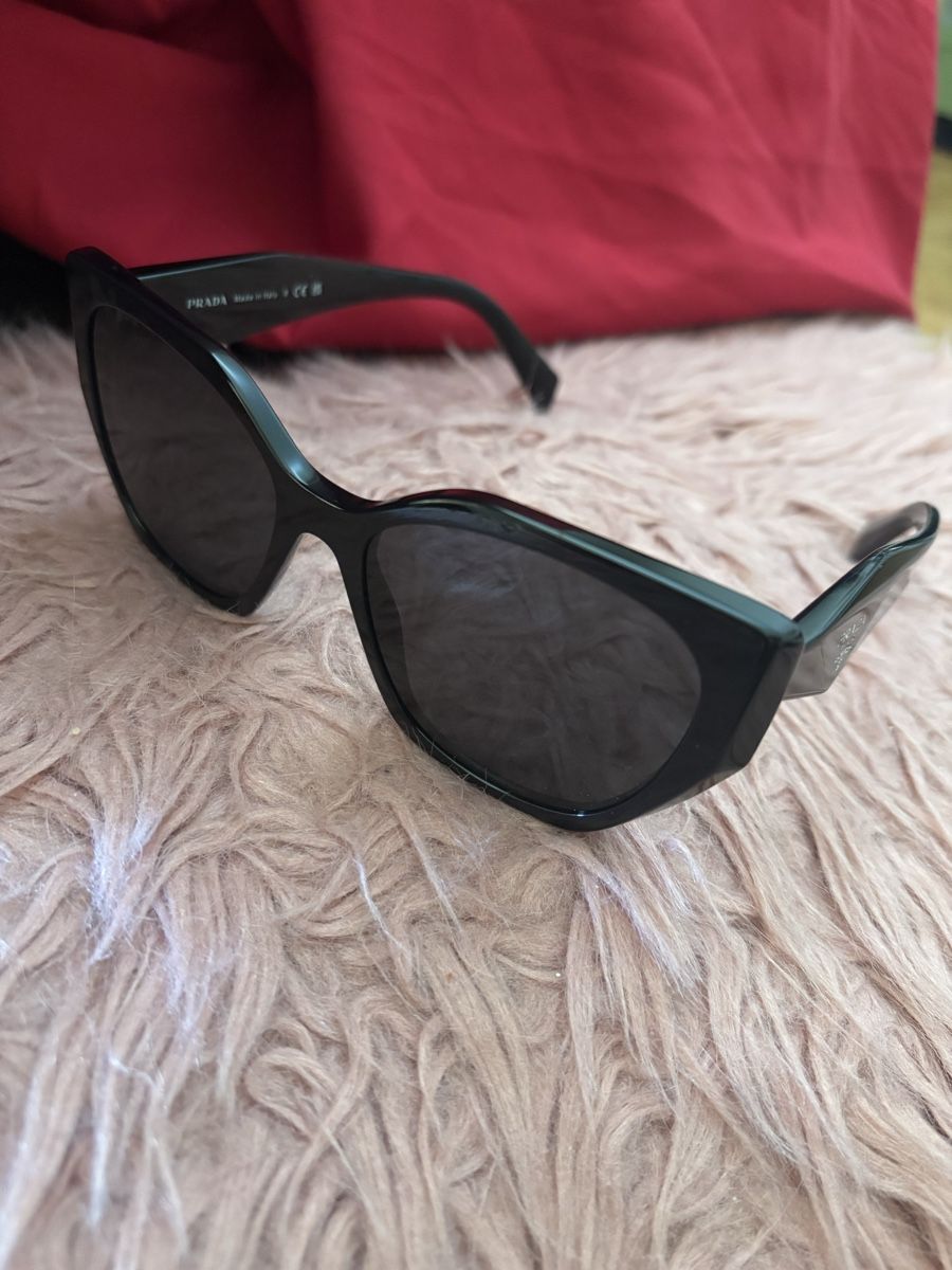 Prada Brillen & Gläser: Prada Sonnenbrille  – Gebraucht aus Bern von danna_ 1