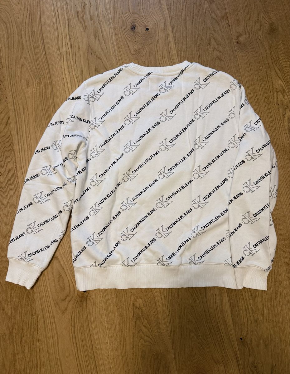 Calvin Klein Pullover & Sweatshirts: Calvin Klein Jeans Pullover weiss mit Logo Grösse XL – Neu (gemäss Beschreibung) aus Dielsdorf von Ale_Cop 1