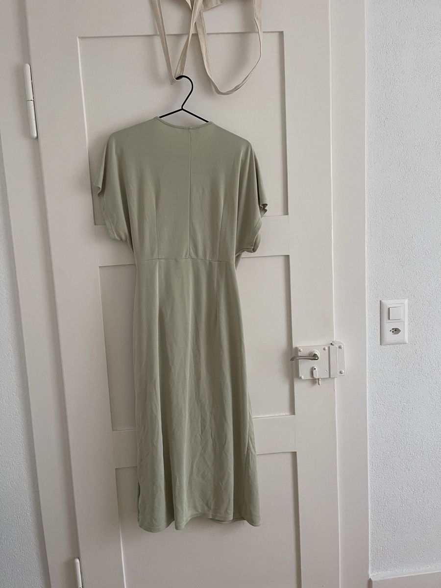 Vestiti: EDITED salbei grünes Kleid EU38 – Nuovo (secondo la descrizione) da Zürich venduto da flo_8x2x 5
