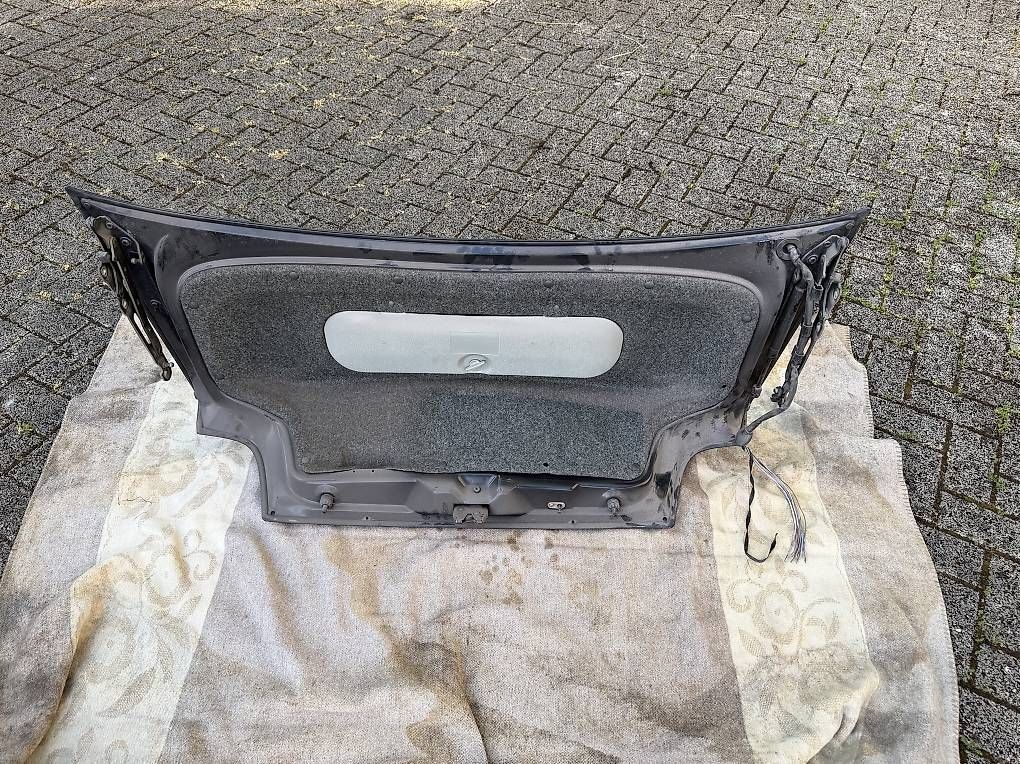 BMW Tutti pezzi di ricambio auto: Bmw e36 Cabrio Heckdeckel – Usato da Muri AG venduto da Aero96 3
