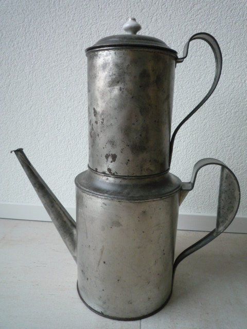 Schweizer Armee Armi bianche: Ancienne cafetière militaire - alte Kaffeekanne – Usato da Cortaillod venduto da Matteo18